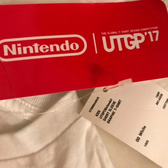 RARE Animal Crossing Nintendo x Uniqlo Tee - Picture 4 of 11